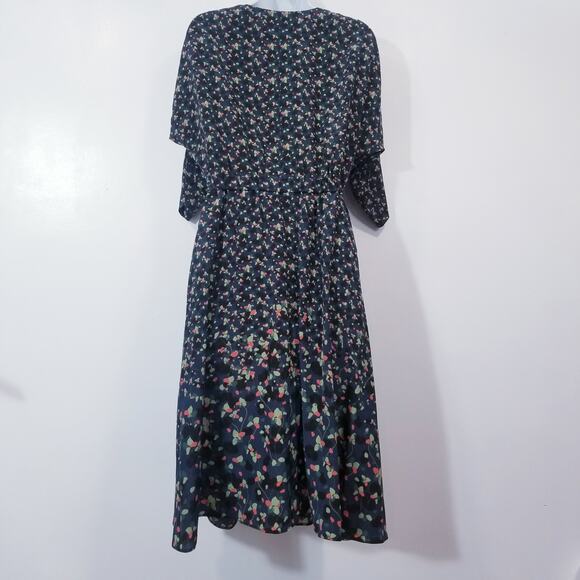 Tucker NYC 100% Silk Floral Print Dress - Picture 4 of 14